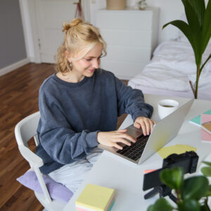 Guía rápida: “5 ideas rentables de Side Hustle para nómadas digitales”